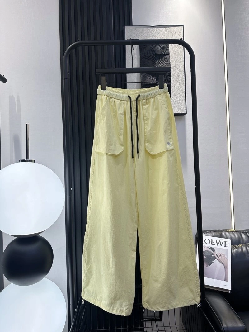 Bold Unclassified Brand Long Pants 147638