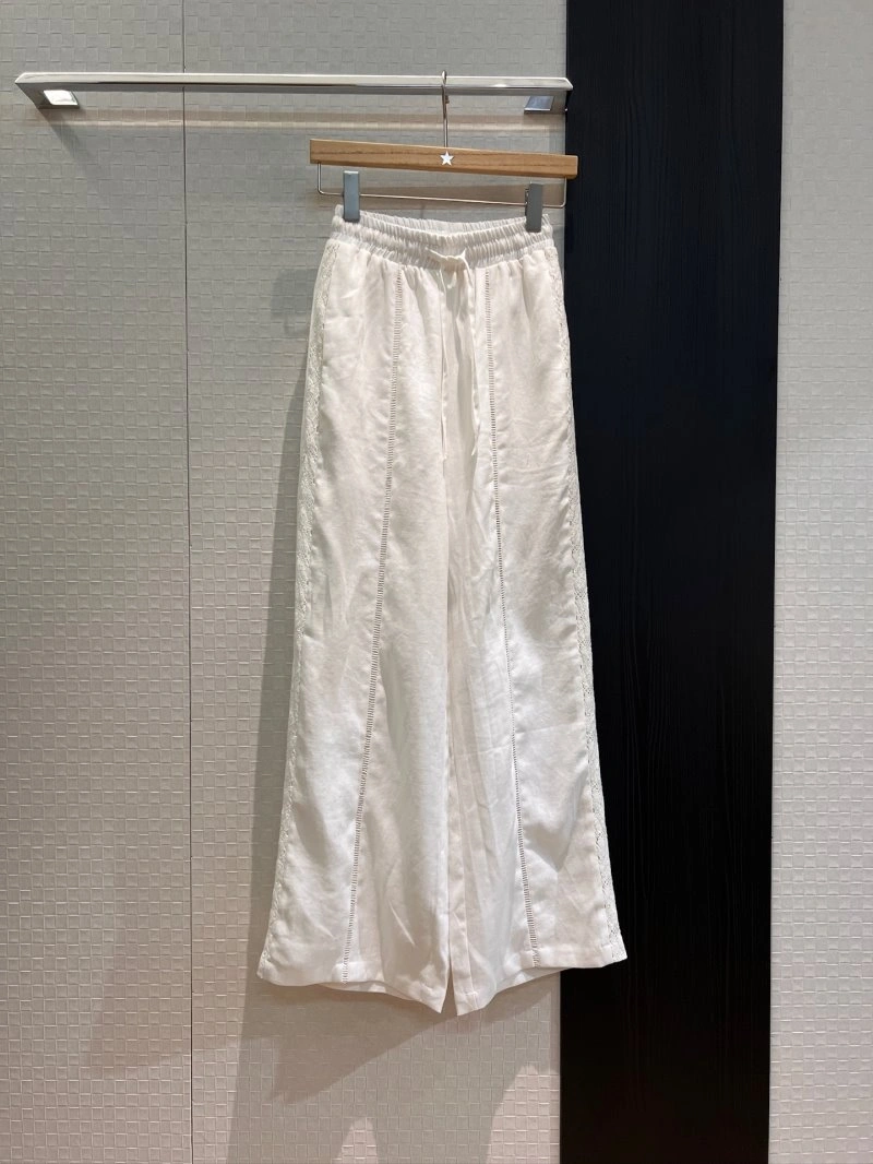 UrbanChic Unclassified Brand Long Pants 147627