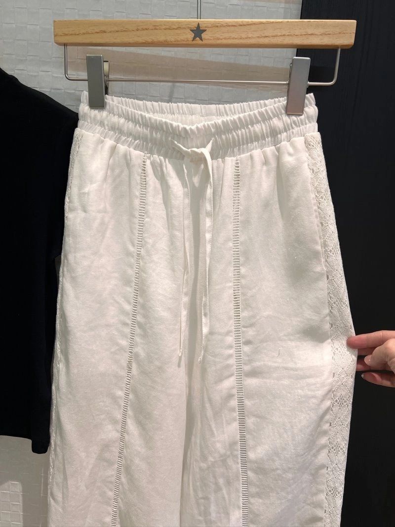 UrbanChic Unclassified Brand Long Pants 147627