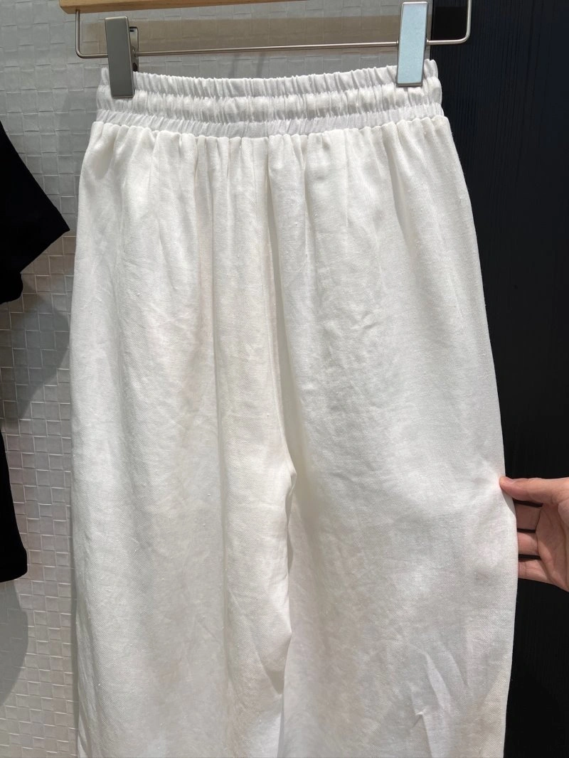 UrbanChic Unclassified Brand Long Pants 147627