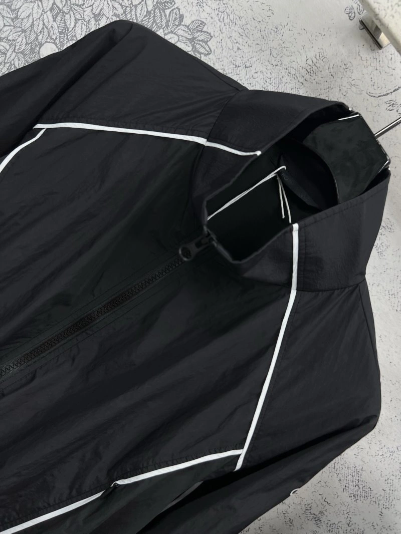 Functional Unclassified Brand Long Suits 147582