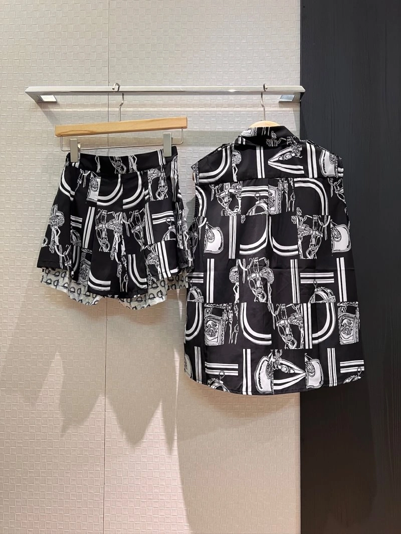 Sustainable Unclassified Brand Long Suits 147544