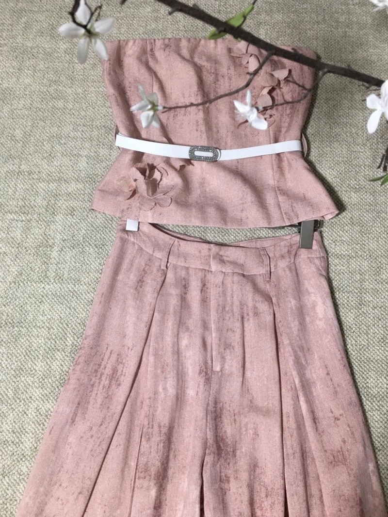 Vibrant Unclassified Brand Long Suits 153746