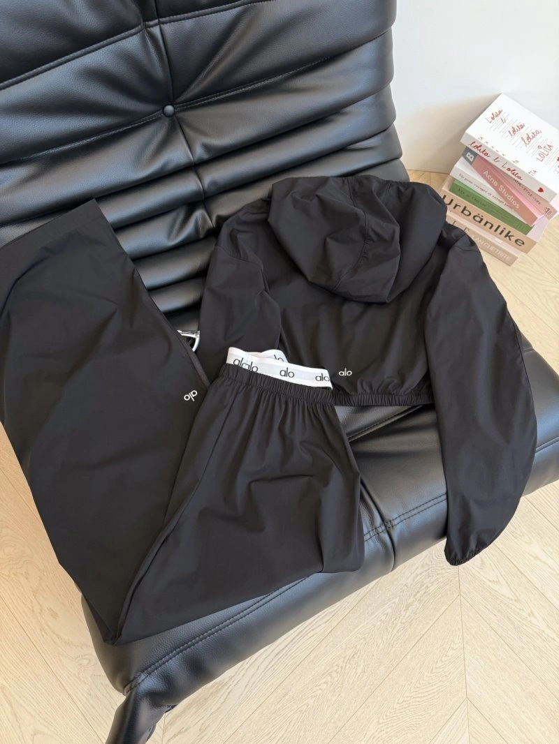 FashionForward Unclassified Brand Long Suits 153701