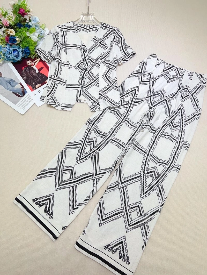 Unclassified Brand Long Suits Seasonal 152616
