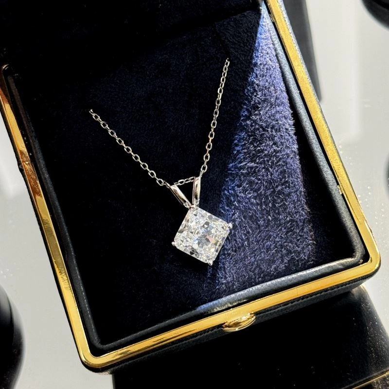 NewStyle Unclassified Brand Necklaces 213750