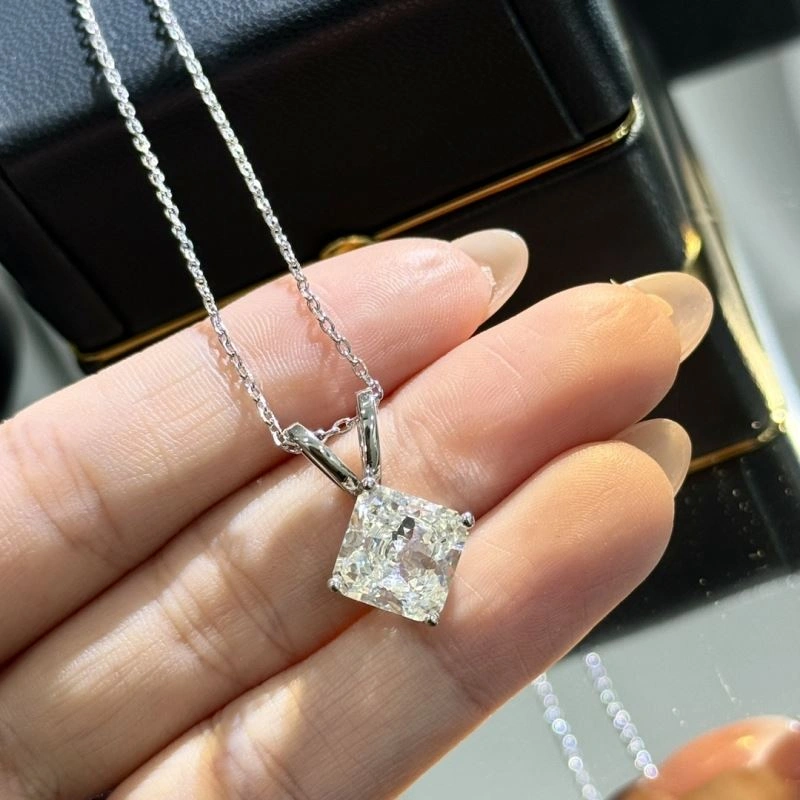 NewStyle Unclassified Brand Necklaces 213750
