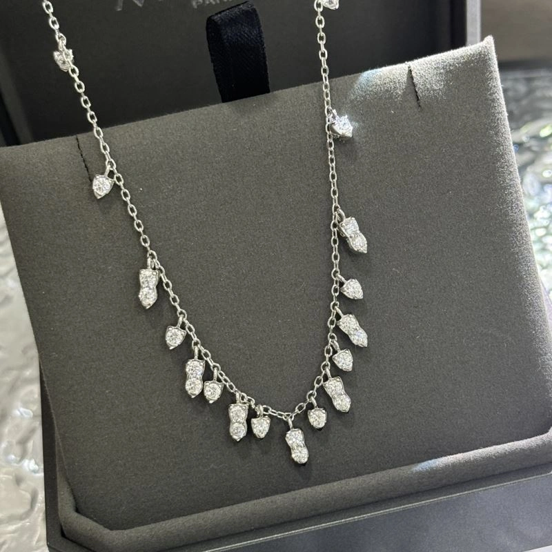 Sophisticated Unclassified Brand Necklaces 213737