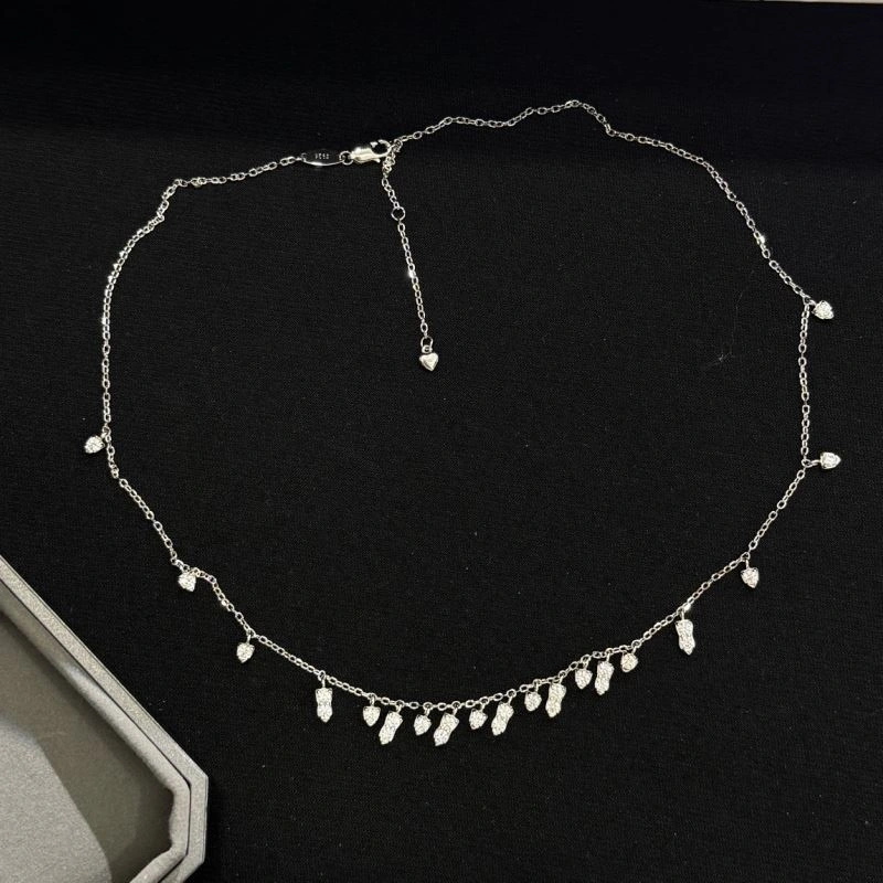 Sophisticated Unclassified Brand Necklaces 213737