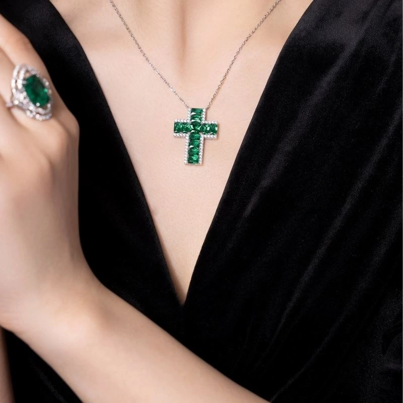 Unclassified Brand Necklaces Sporty 213729