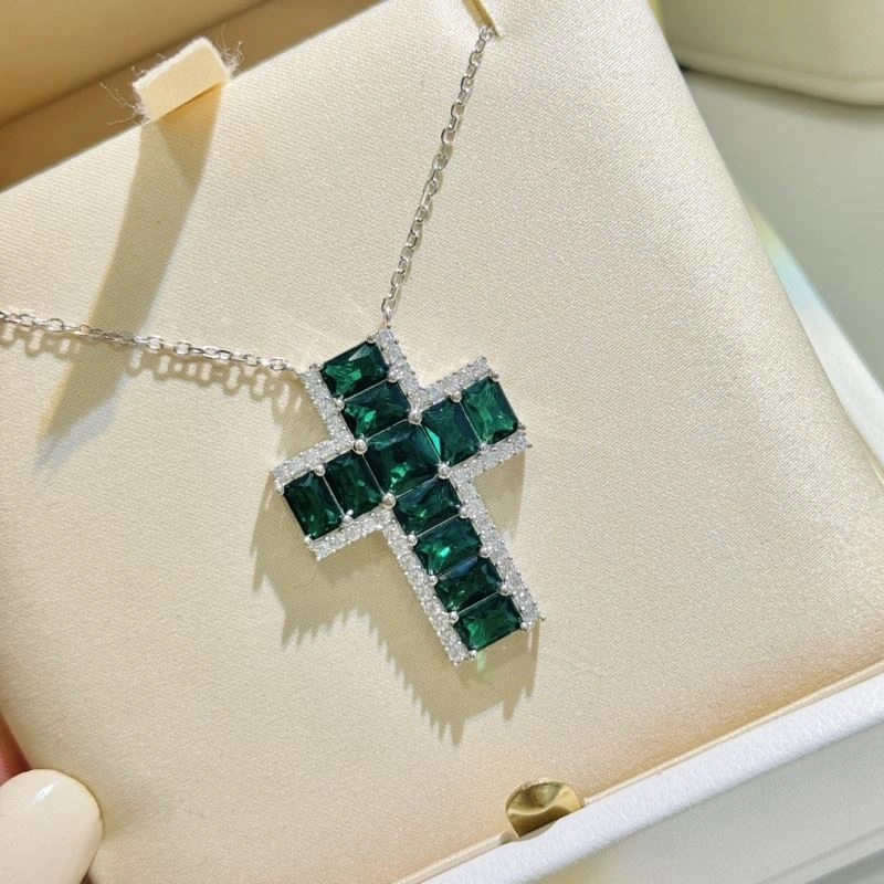 Unclassified Brand Necklaces Sporty 213729
