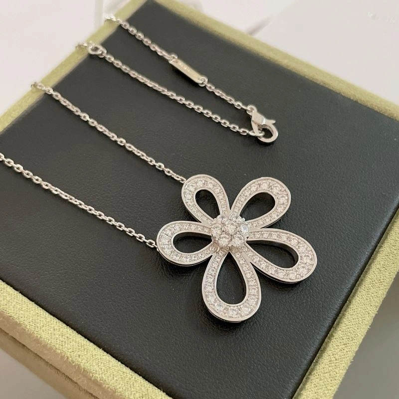 Unclassified Brand Necklaces Supportive 213728