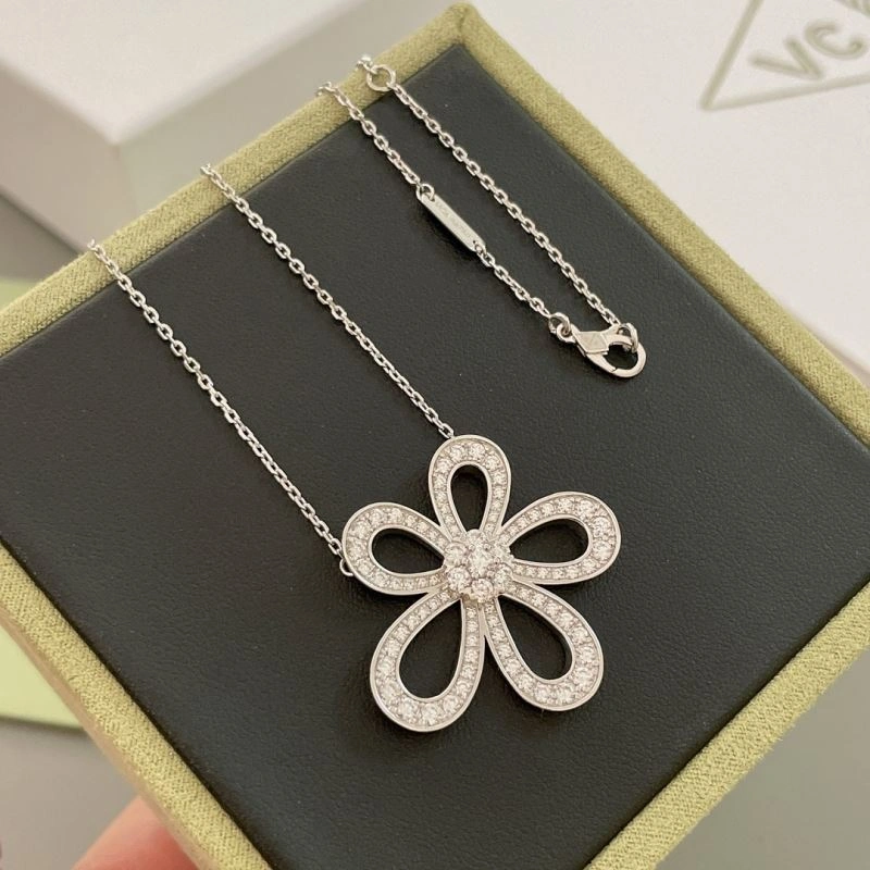 Unclassified Brand Necklaces Supportive 213728