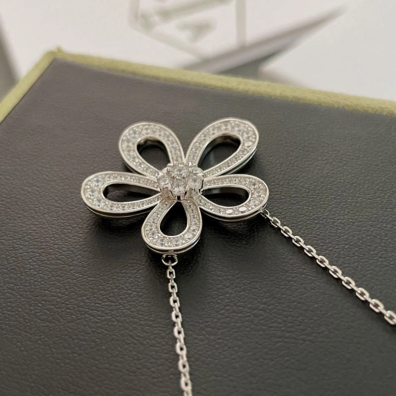 Unclassified Brand Necklaces Supportive 213728