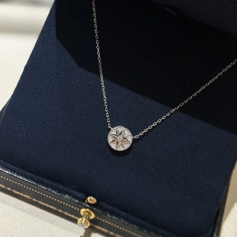 Vibrant Unclassified Brand Necklaces 213727