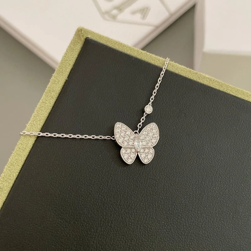 SmoothTexture Unclassified Brand Necklaces 213726
