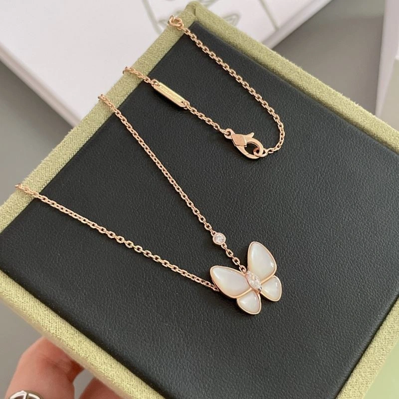 Unclassified Brand Necklaces Refined 213758