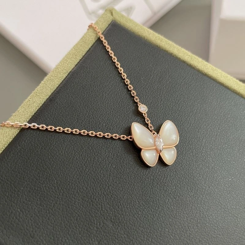 Unclassified Brand Necklaces Refined 213758