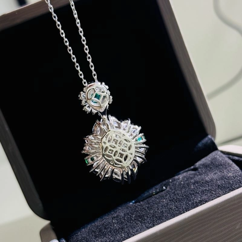 Tailored Unclassified Brand Necklaces 213714