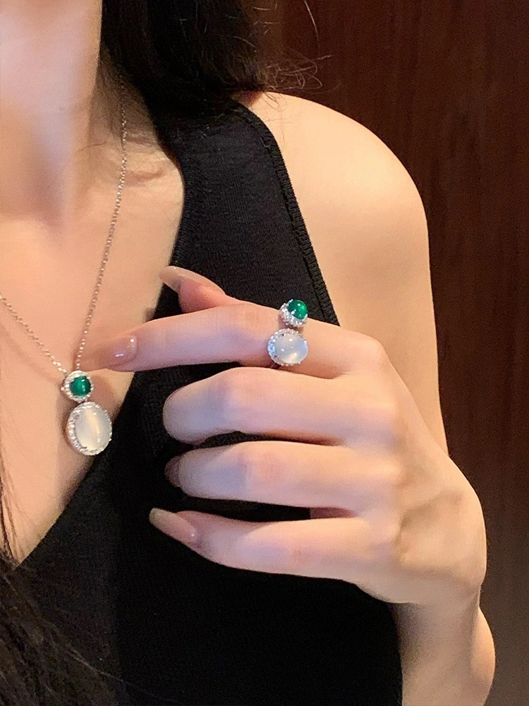 Unclassified Brand Necklaces Sporty 213707