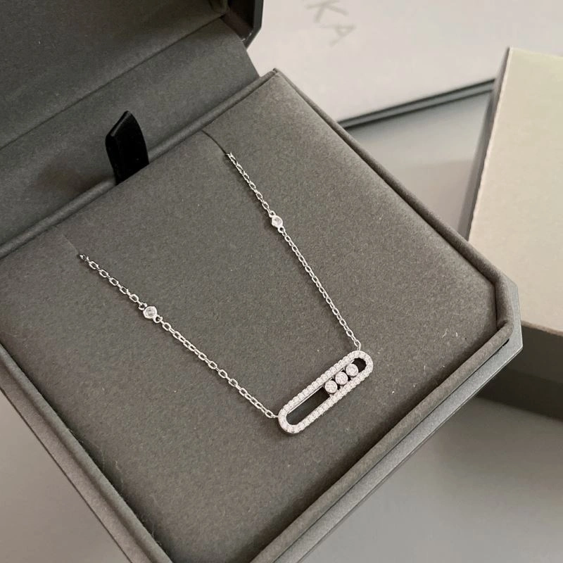 Unclassified Brand Necklaces Sporty 213700