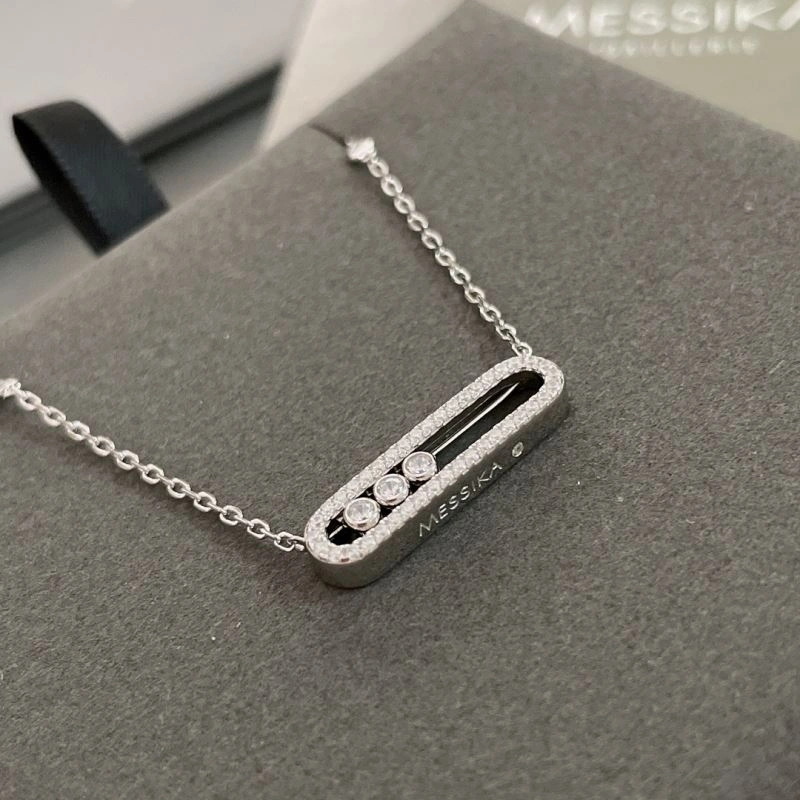 Unclassified Brand Necklaces Sporty 213700