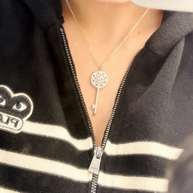 FashionForward Unclassified Brand Necklaces 213701