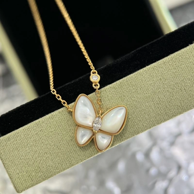 Supportive Unclassified Brand Necklaces 213260