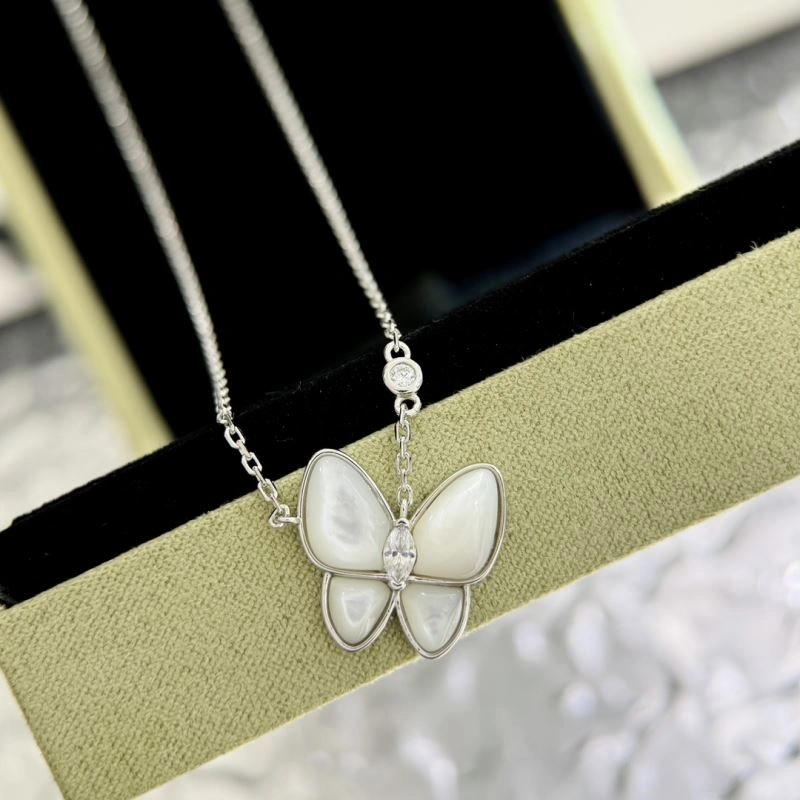 Supportive Unclassified Brand Necklaces 213260
