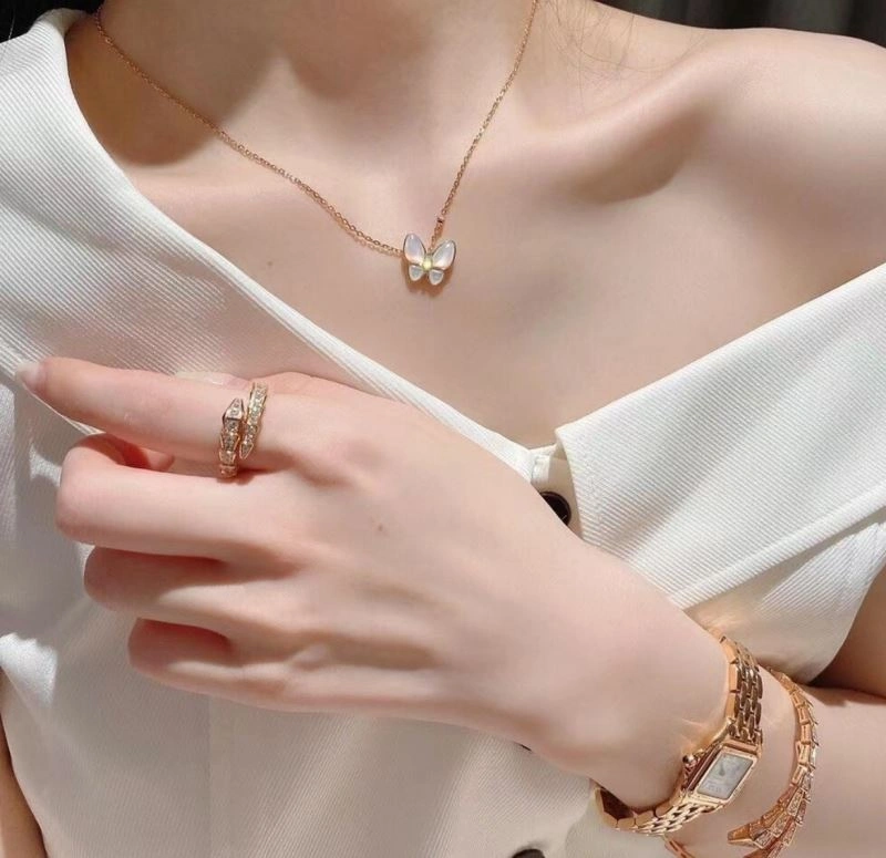 Supportive Unclassified Brand Necklaces 213260