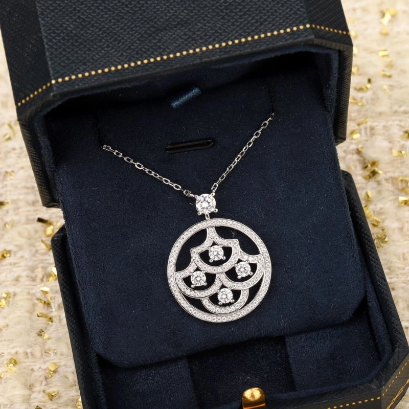 HighPerformance Unclassified Brand Necklaces 213254