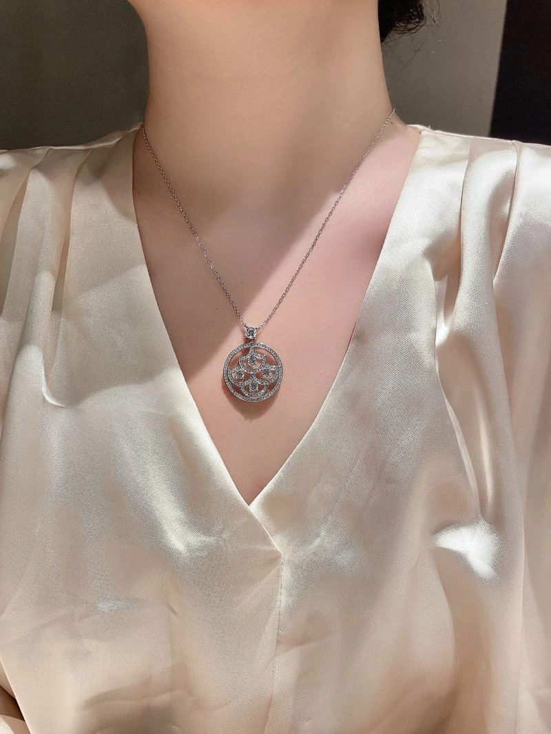 HighPerformance Unclassified Brand Necklaces 213254