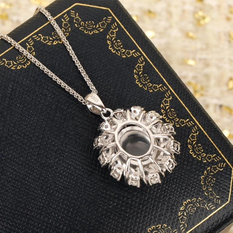 UrbanChic Unclassified Brand Necklaces 213256