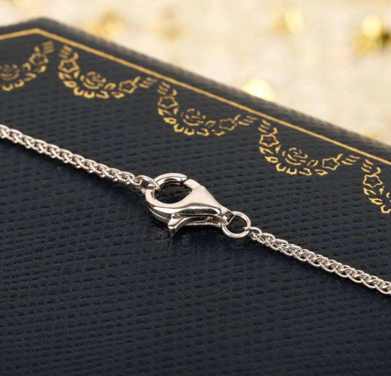 UrbanChic Unclassified Brand Necklaces 213256