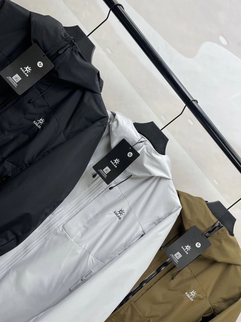 Seasonal Unclassified Brand Outwear 162420