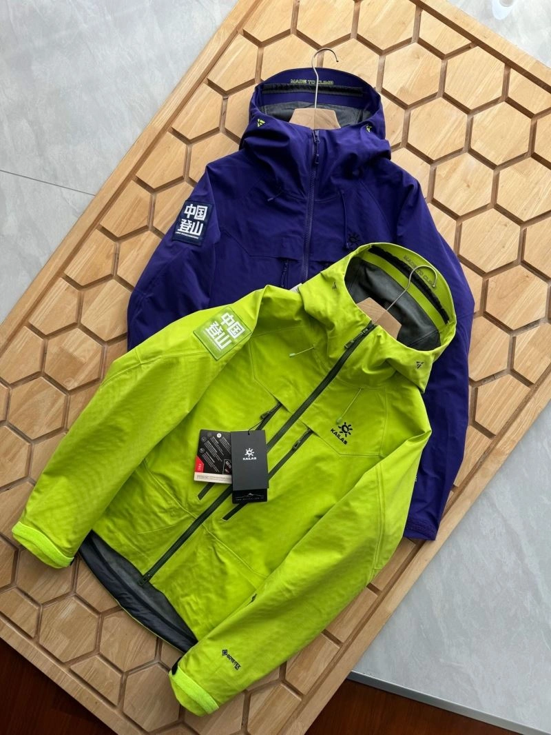 Compact Unclassified Brand Outwear 161404