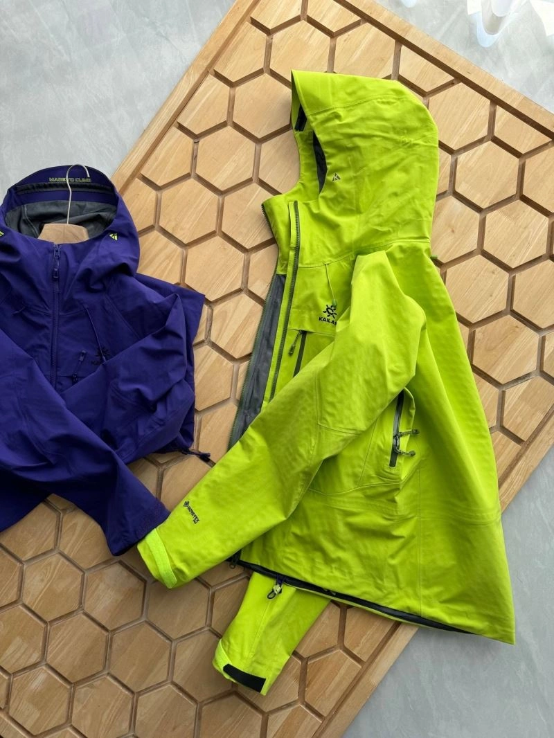 Compact Unclassified Brand Outwear 161404