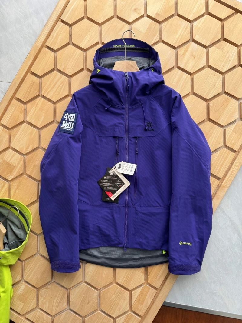 Compact Unclassified Brand Outwear 161404