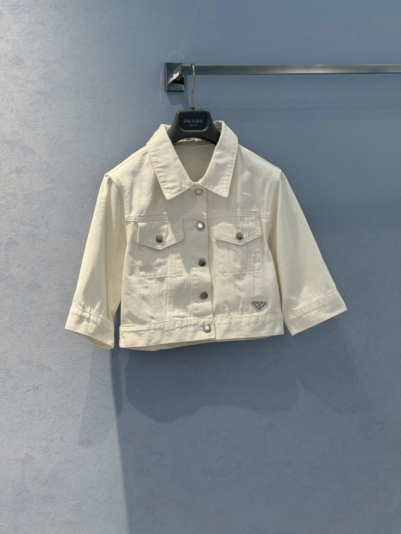 GoAnywhere Unclassified Brand Outwear 150554