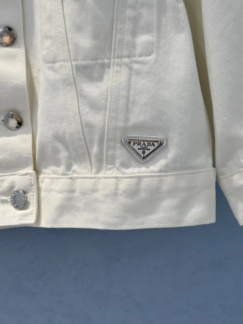 GoAnywhere Unclassified Brand Outwear 150554