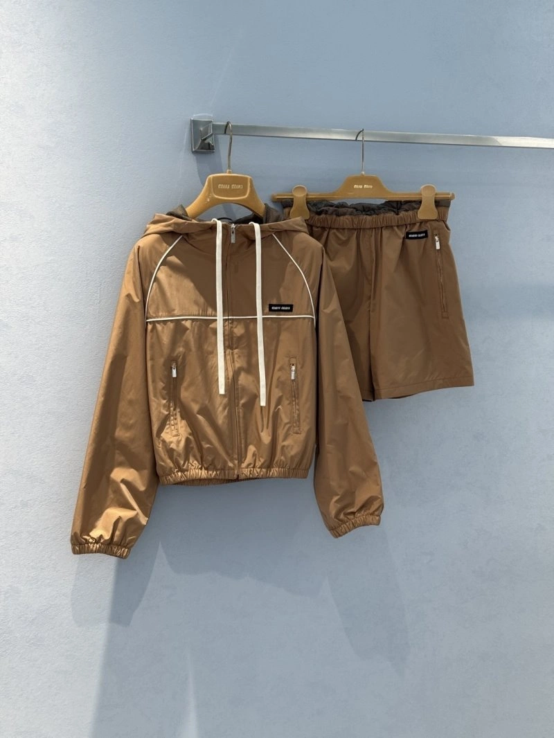 TimelessDesign Unclassified Brand Outwear 150544