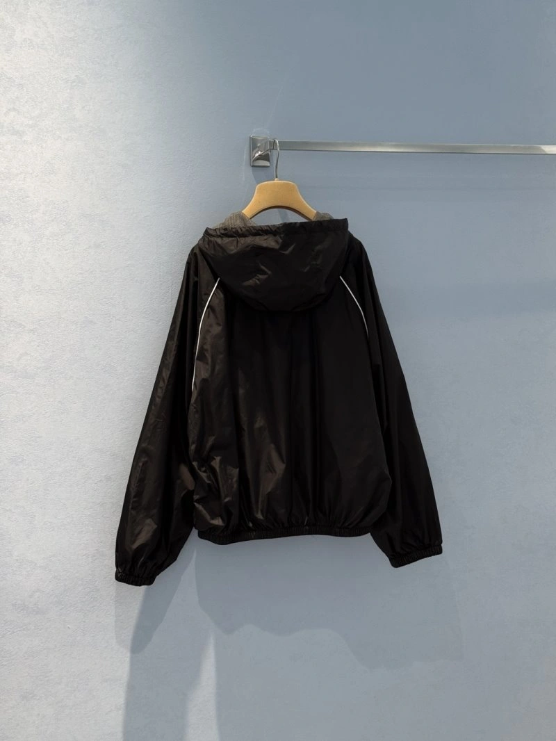 Unclassified Brand Outwear SportInspired 150522