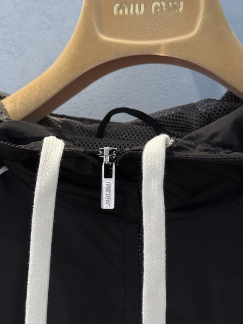 Unclassified Brand Outwear SportInspired 150522