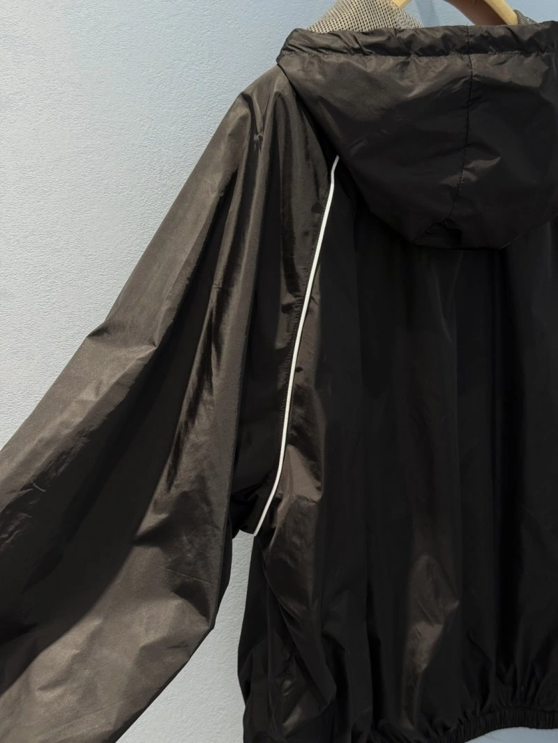 Unclassified Brand Outwear SportInspired 150522