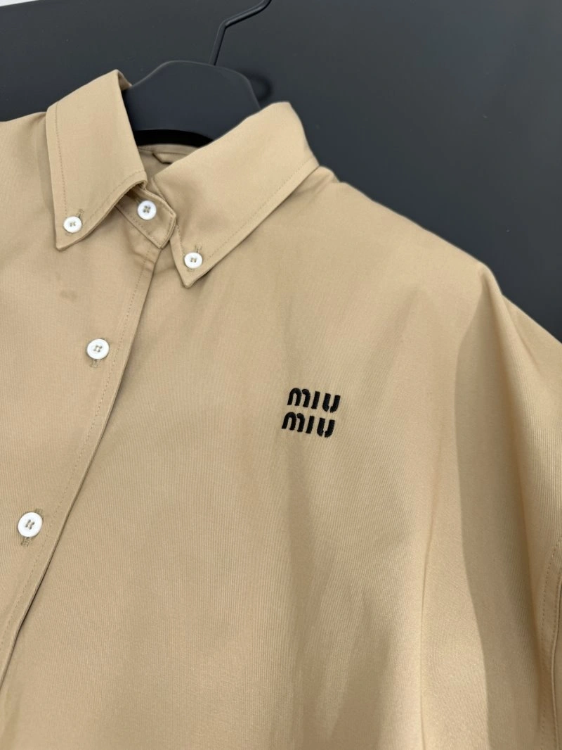 Functional Unclassified Brand Outwear 155507
