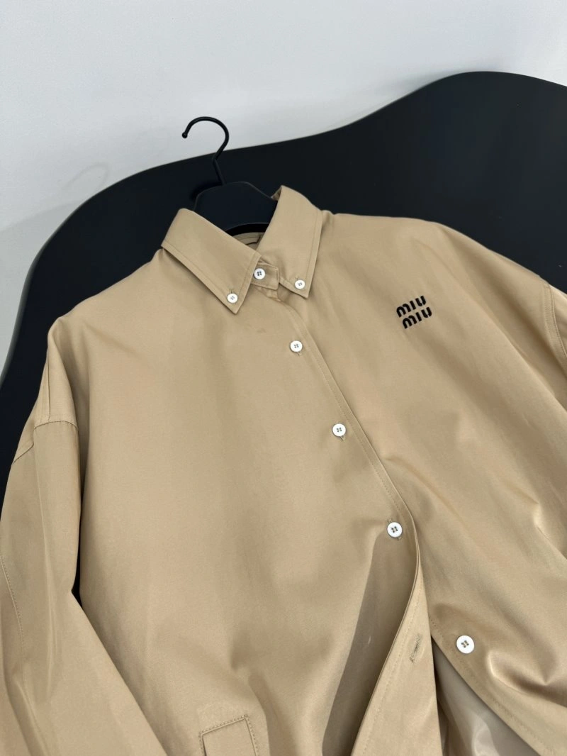 Functional Unclassified Brand Outwear 155507