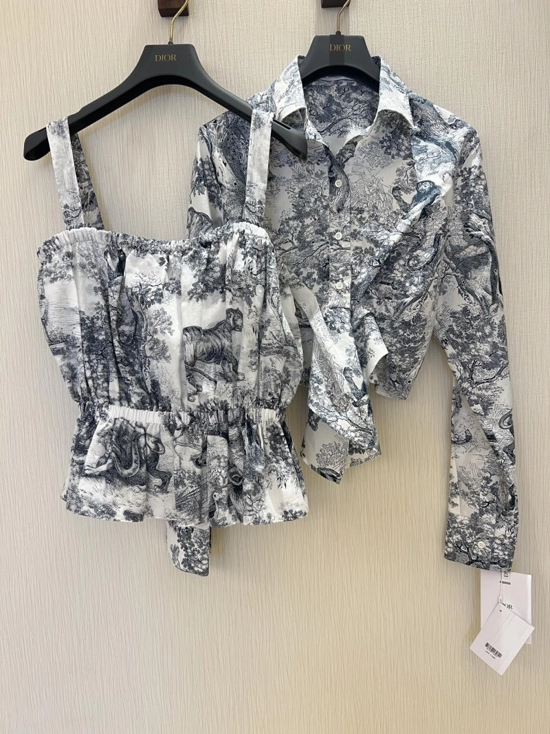 Chic Unclassified Brand Outwear 155509