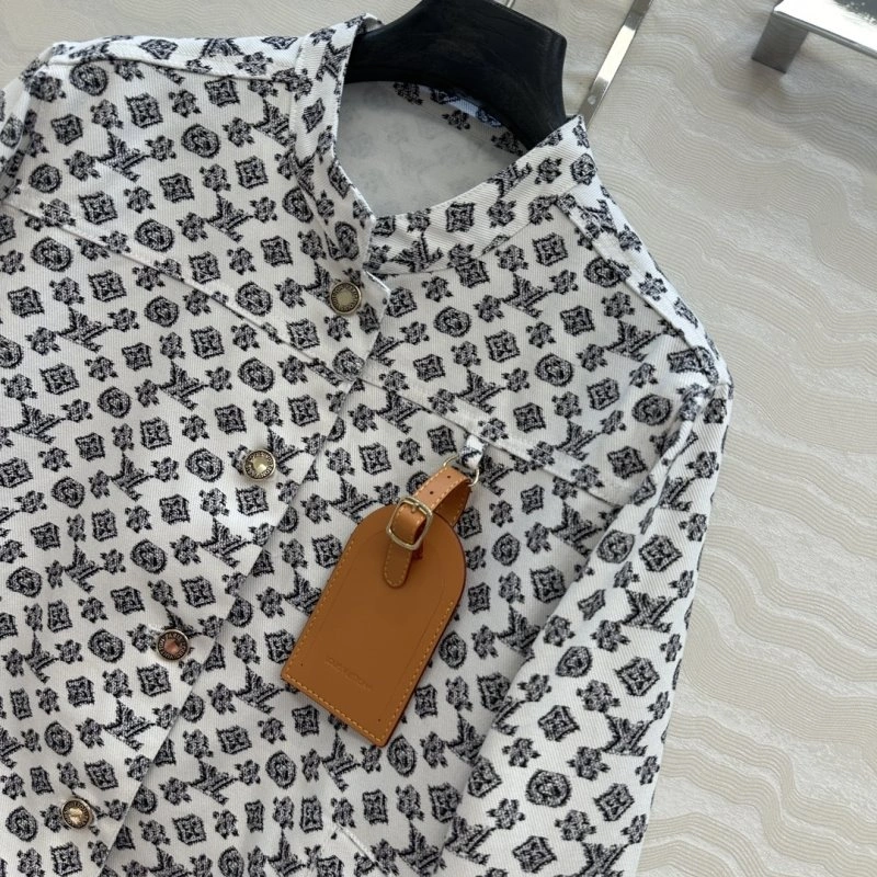 Compact Unclassified Brand Outwear 155493
