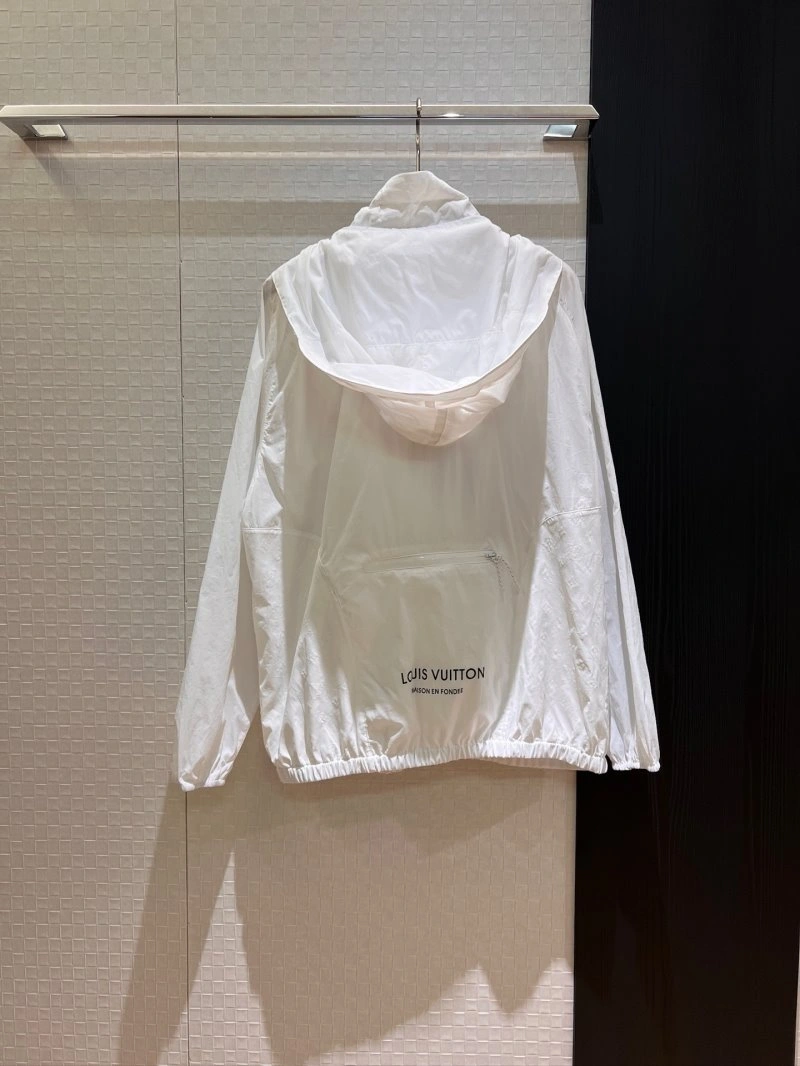 Unclassified Brand Outwear Refined 147537