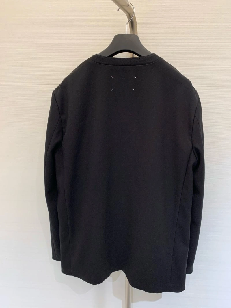 HighPerformance Unclassified Brand Outwear 147540